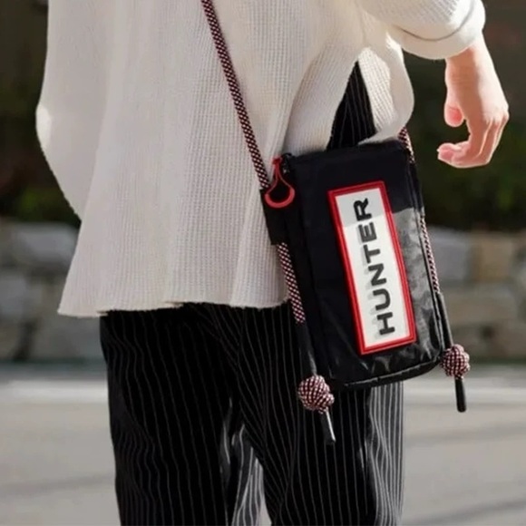 Hunter Travel Ripstop Phone Pouch - Picture 3 of 12